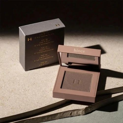 Personalized eyeshadow packaging boxes for private label beauty brands