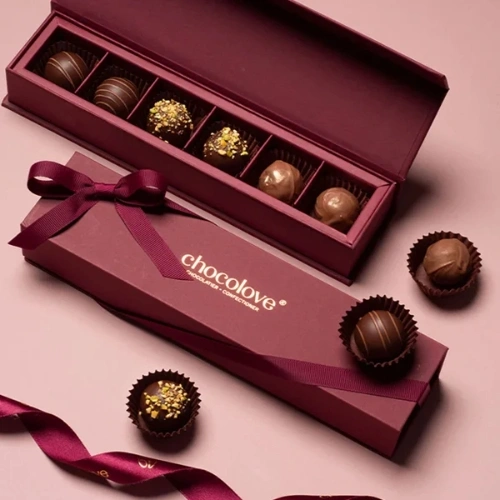 Truffle boxes with inserts for secure and elegant chocolate placement